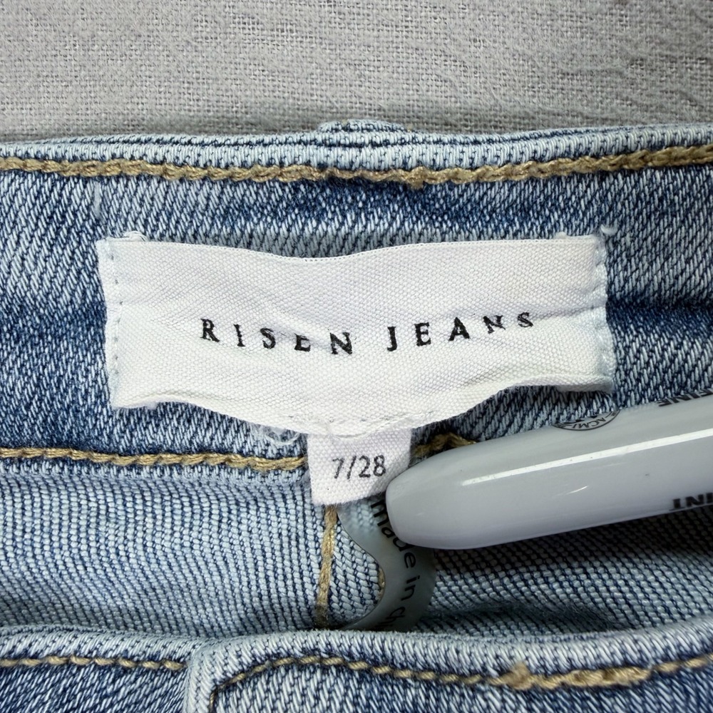 Risen Womens Jeans Straight Leg Light Wash Distressed Raw Hem 7/28 - Picture 6 of 10